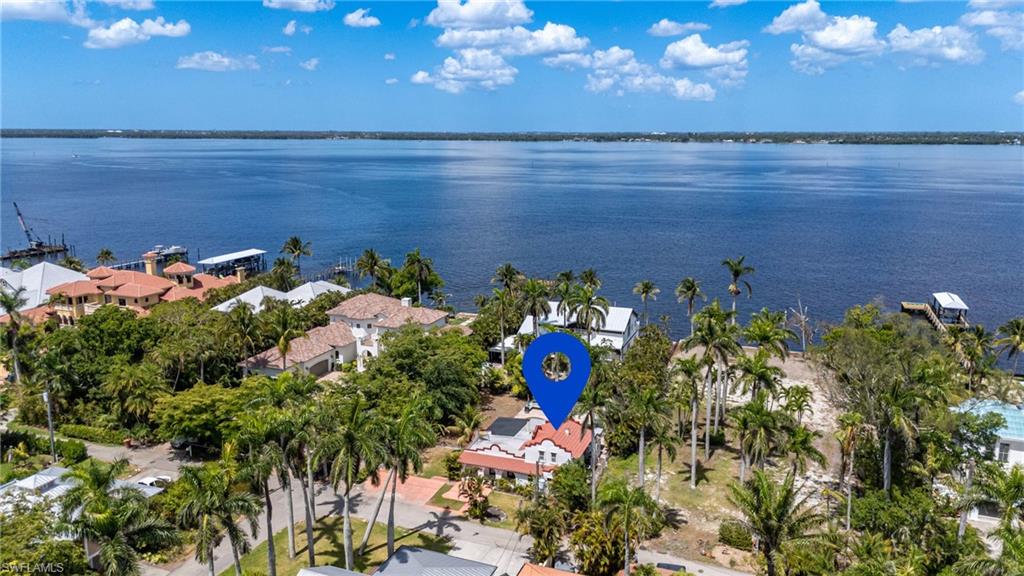 Fort Myers, Florida, 33901, United States, 3 Bedrooms Bedrooms, ,3 BathroomsBathrooms,Residential,For Sale,1991047