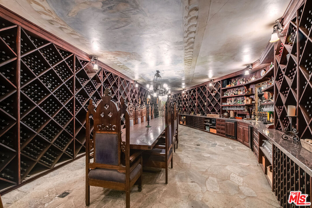 Los Angeles, California, 90049, United States, 6 Bedrooms Bedrooms, ,8 BathroomsBathrooms,Residential,For Sale,1940213