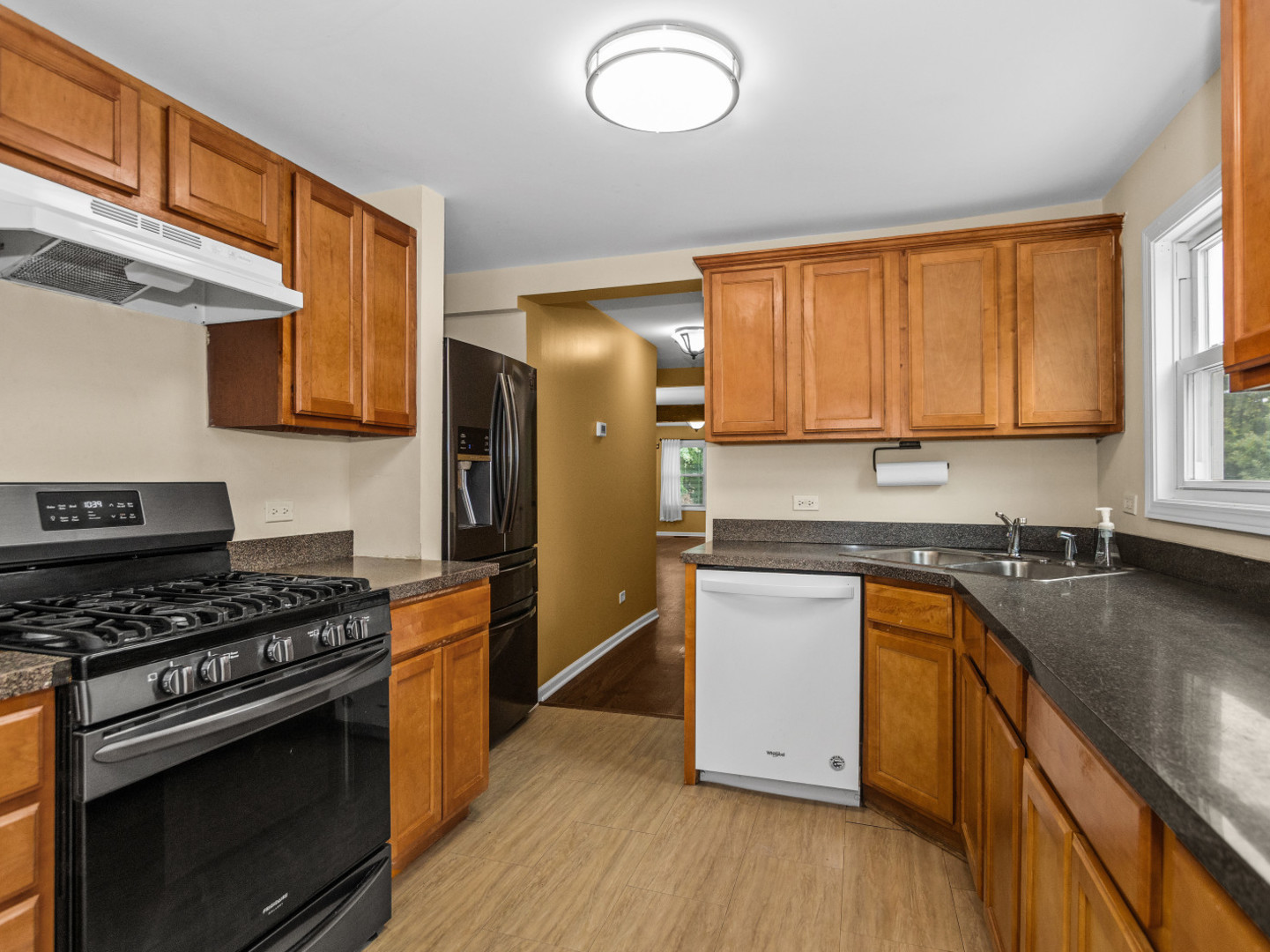 Evanston, Illinois, 60201, United States, 5 Bedrooms Bedrooms, ,3 BathroomsBathrooms,Residential,For Sale,1908877