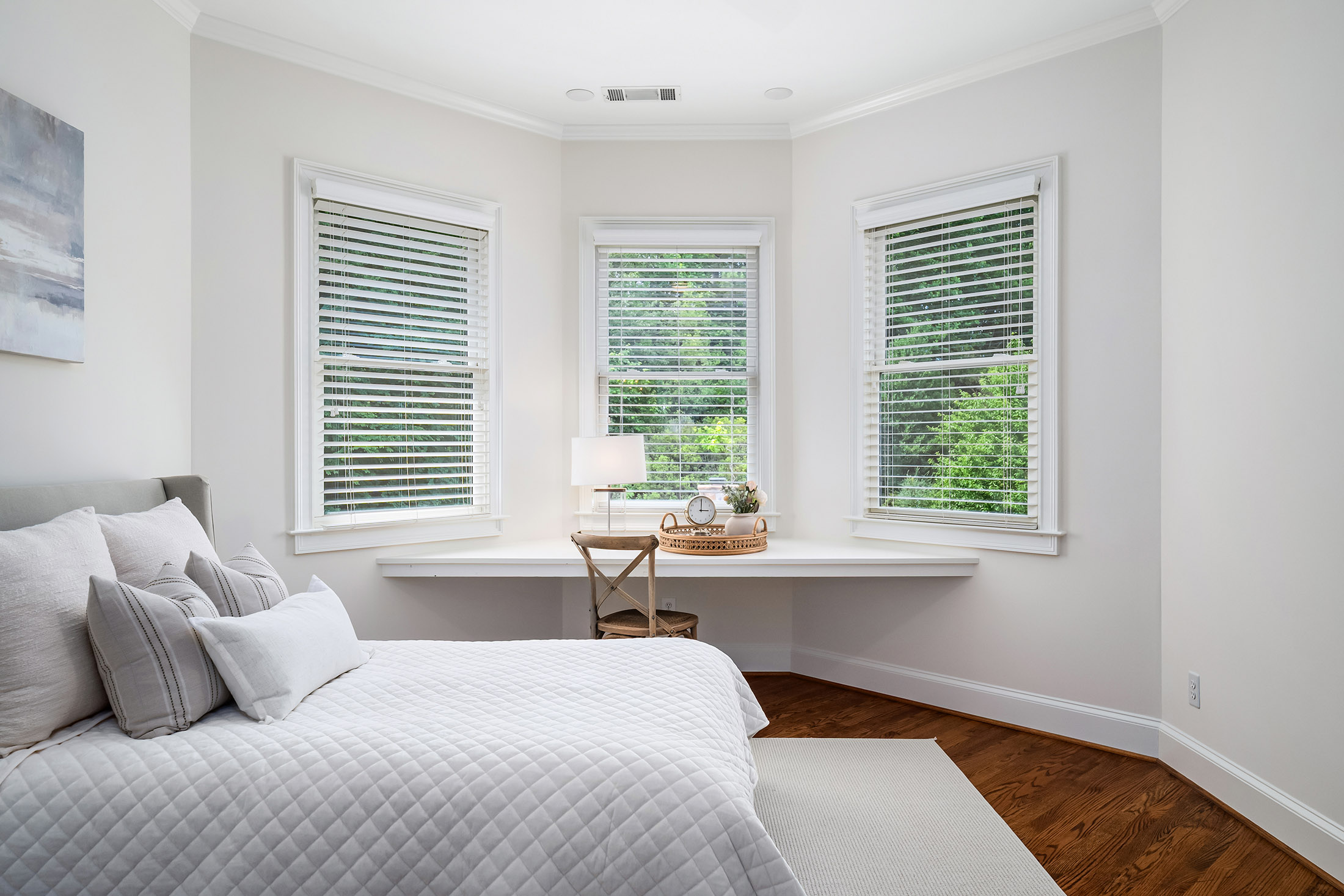  Estate-style Living in One of Milton