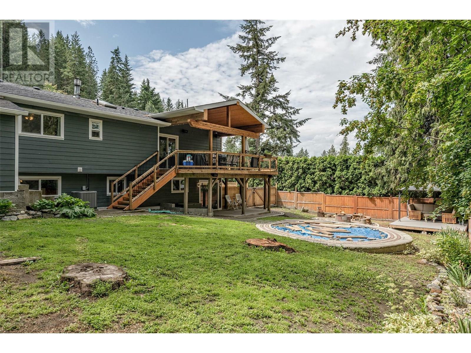 SPALLUMCHEEN, British Columbia, V4Y 0S6, CA, 3 Bedrooms Bedrooms, ,3 BathroomsBathrooms,Residential,For Sale,1874999