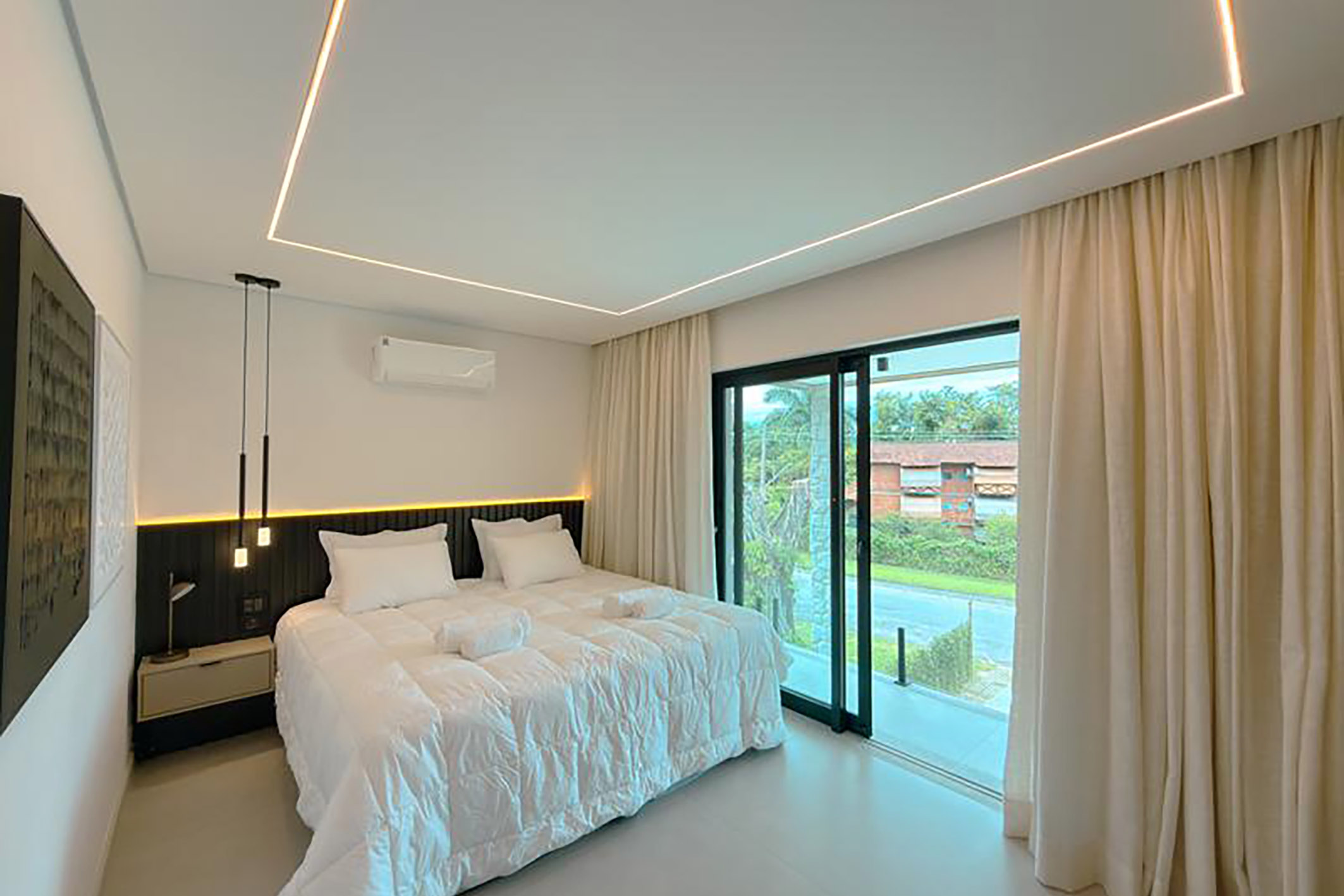  Contemporary canal-front residence with private yacht dock in Porto Bracuhy - 物件實景