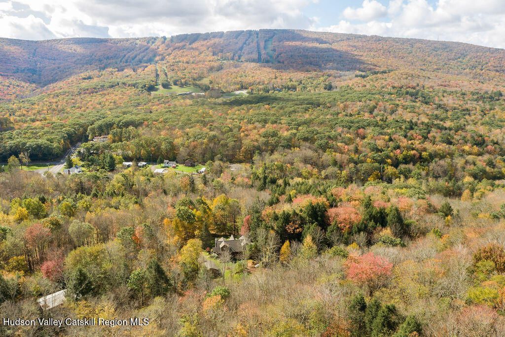 Highmount, New York, 12441, United States, 4 Bedrooms Bedrooms, ,3 BathroomsBathrooms,Residential,For Sale,1918667