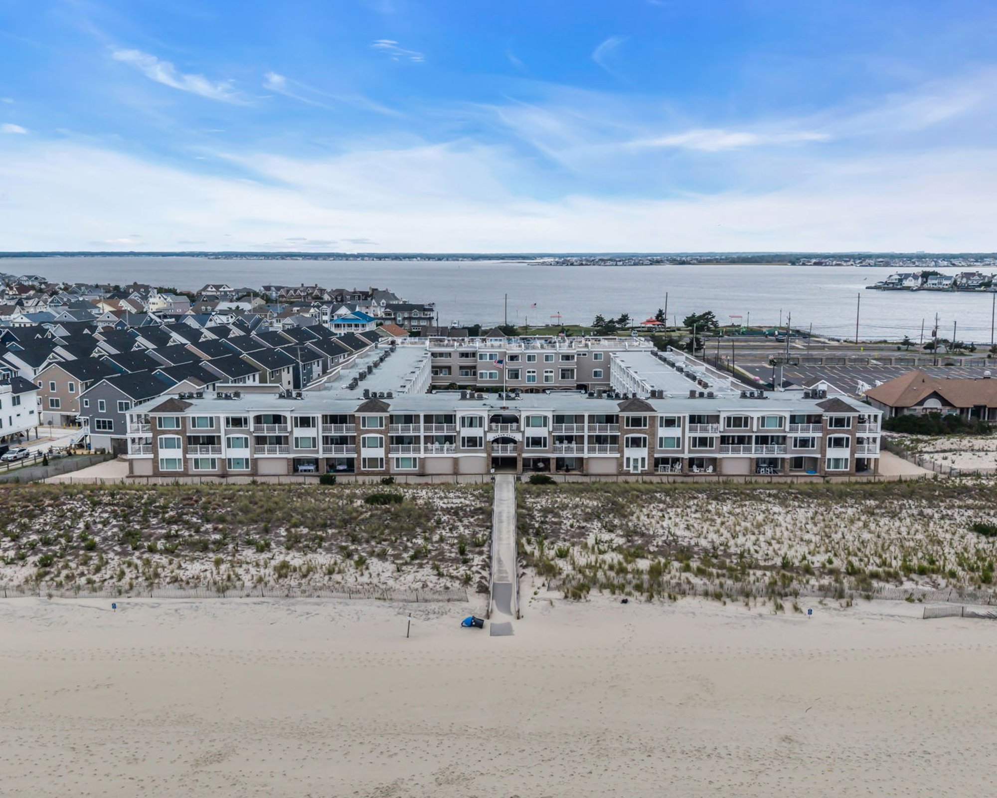  Premier Oceanfront Condominium - 物件實景