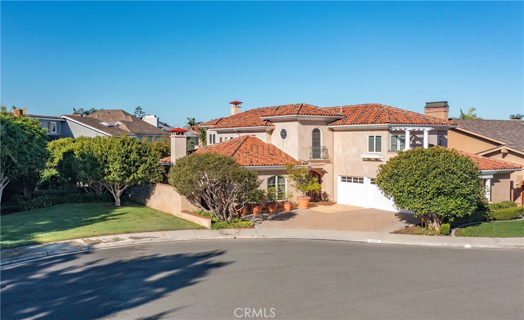 Huntington Beach, California, 92649, United States, 5 Bedrooms Bedrooms, ,5 BathroomsBathrooms,Residential,For Sale,1991081