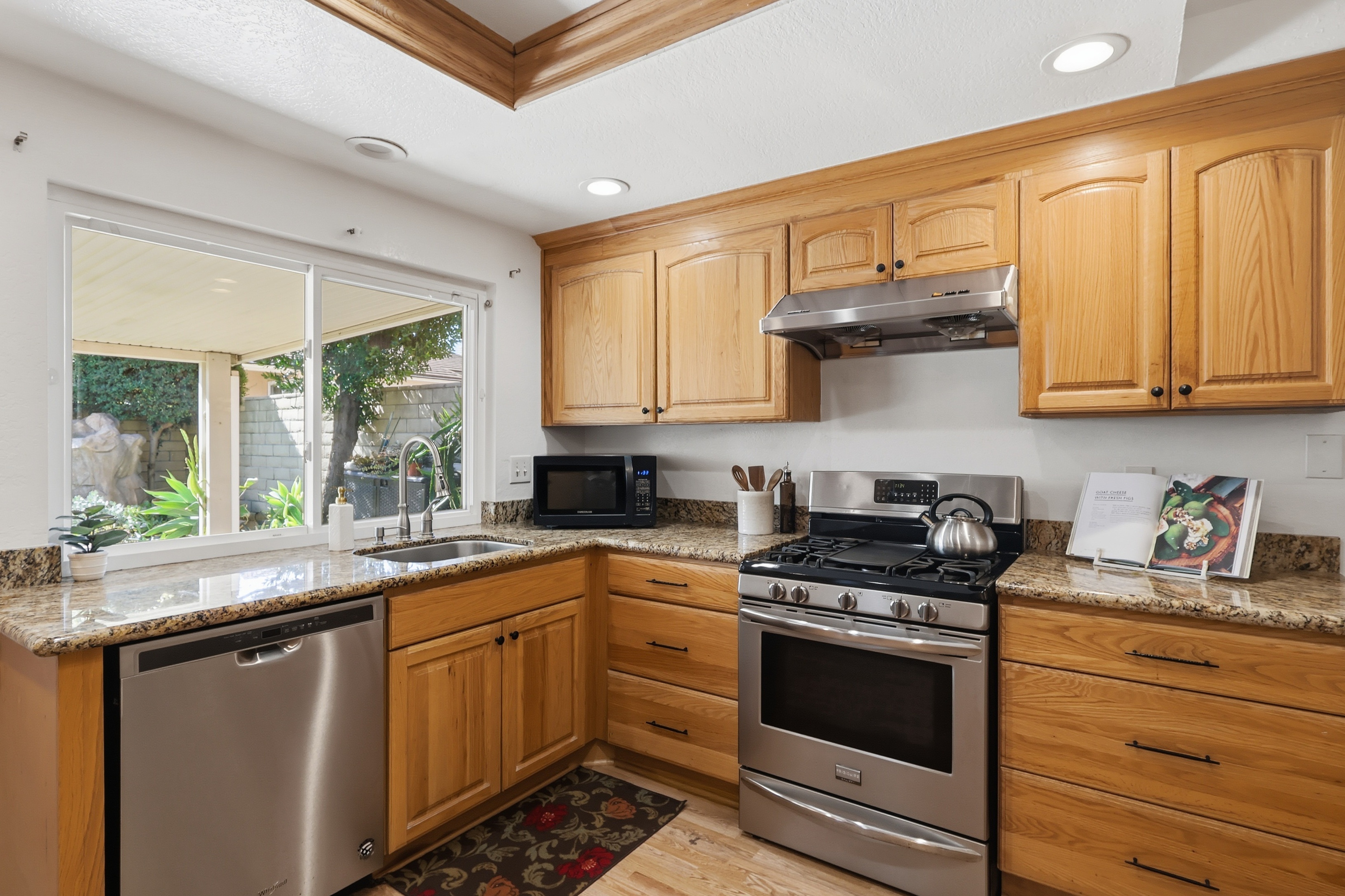  2420 Pauline Street, West Covina, CA 91792 - 物件實景