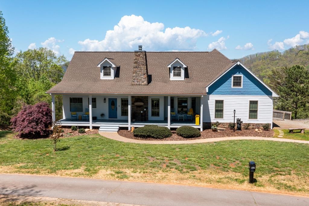 Warne, North Carolina, 28909, United States, 3 Bedrooms Bedrooms, ,3 BathroomsBathrooms,Residential,For Sale,1878165