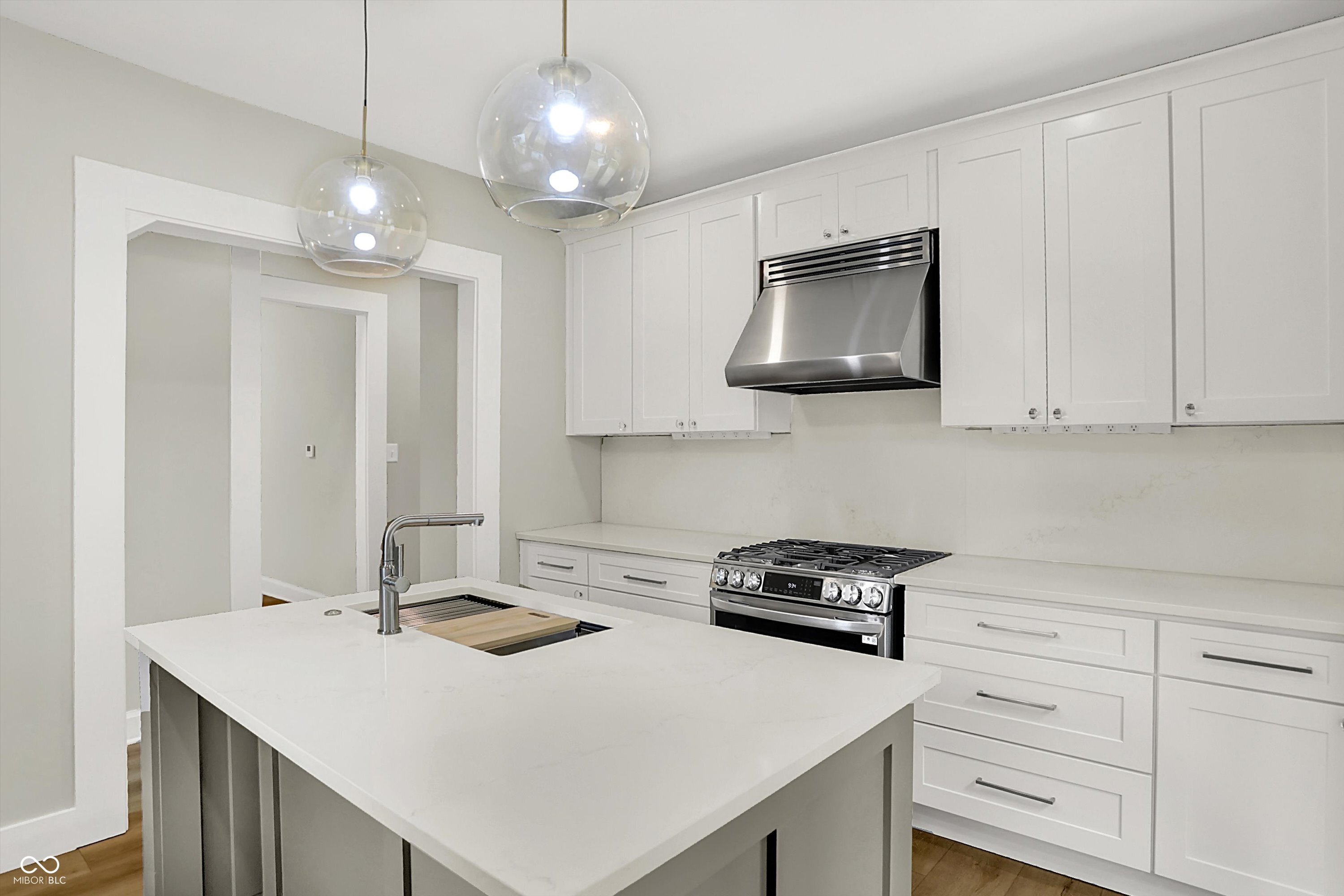 Indianapolis, Indiana, 46205, United States, 3 Bedrooms Bedrooms, ,3 BathroomsBathrooms,Residential,For Sale,1982816