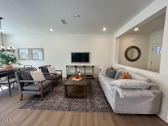 Chapel Hill, North Carolina, 27516, United States, 3 Bedrooms Bedrooms, ,3 BathroomsBathrooms,Residential,For Sale,1972906