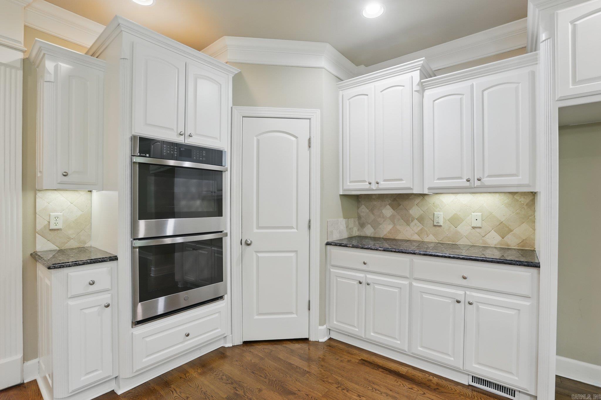 Little Rock, Arkansas, 72211, United States, 4 Bedrooms Bedrooms, ,4 BathroomsBathrooms,Residential,For Sale,1950270