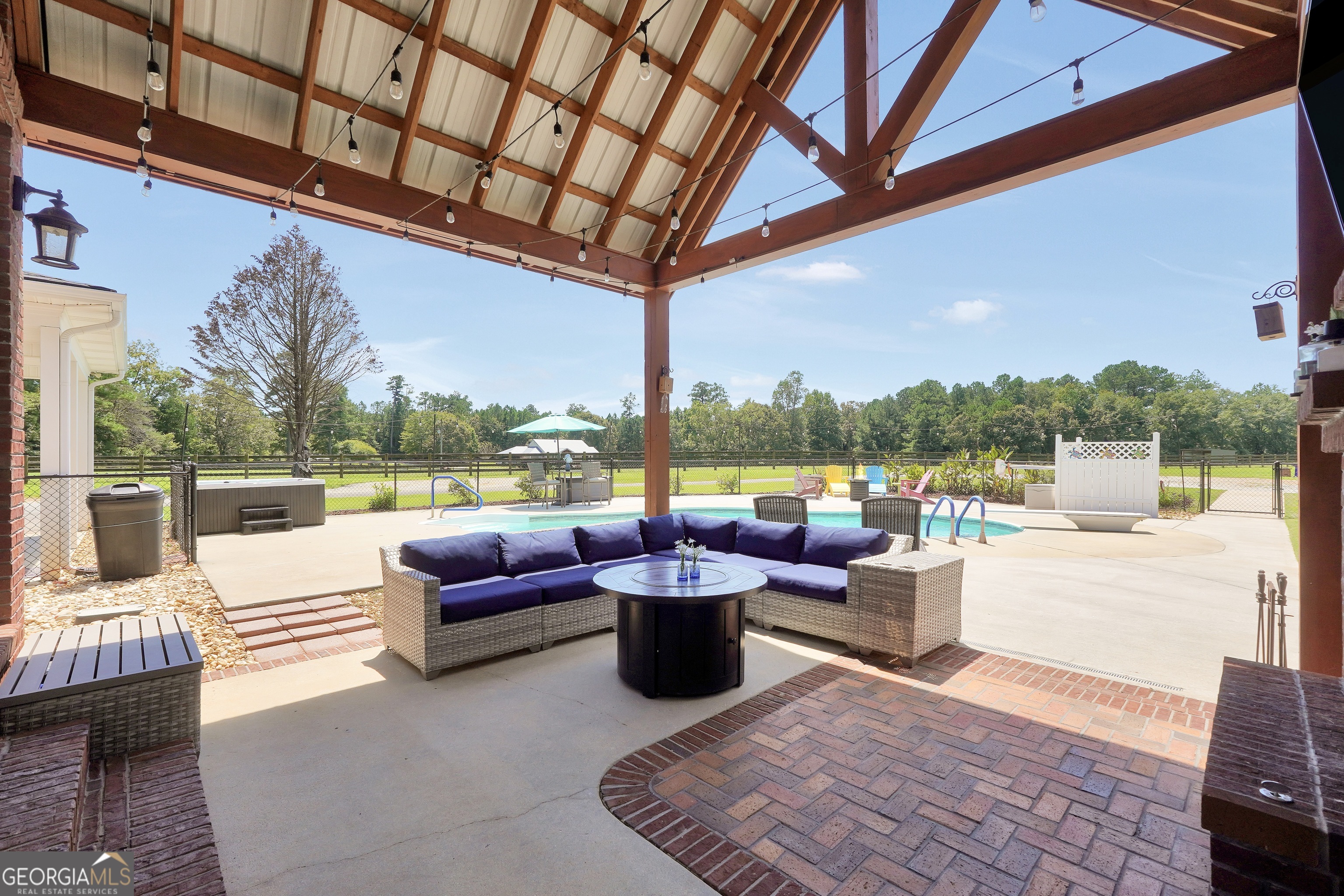 Jenkinsburg, Georgia, 30234, United States, 5 Bedrooms Bedrooms, ,4 BathroomsBathrooms,Residential,For Sale,1928448