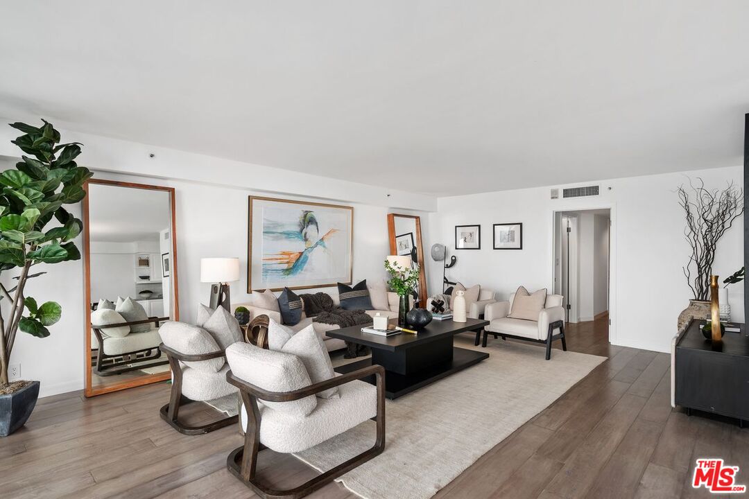 101 Ocean Ave #E501, Santa Monica, California, 90402, United States, 2 Bedrooms Bedrooms, ,2 BathroomsBathrooms,Residential,For Sale,101 Ocean Ave #E501,1616290