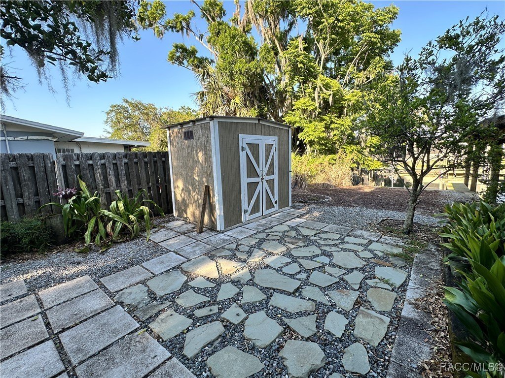 Crystal River, Florida, 34429, United States, 4 Bedrooms Bedrooms, ,3 BathroomsBathrooms,Residential,For Sale,1996734