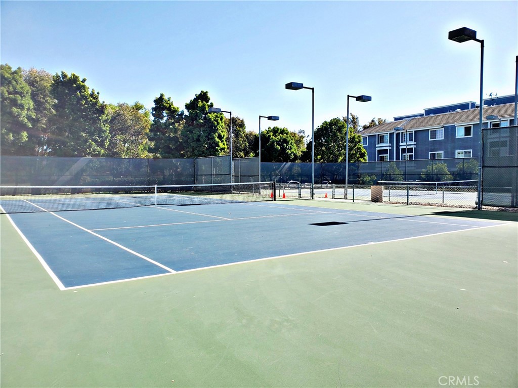 Huntington Beach, California, 92646, United States, 2 Bedrooms Bedrooms, ,2 BathroomsBathrooms,Residential,For Sale,1939014