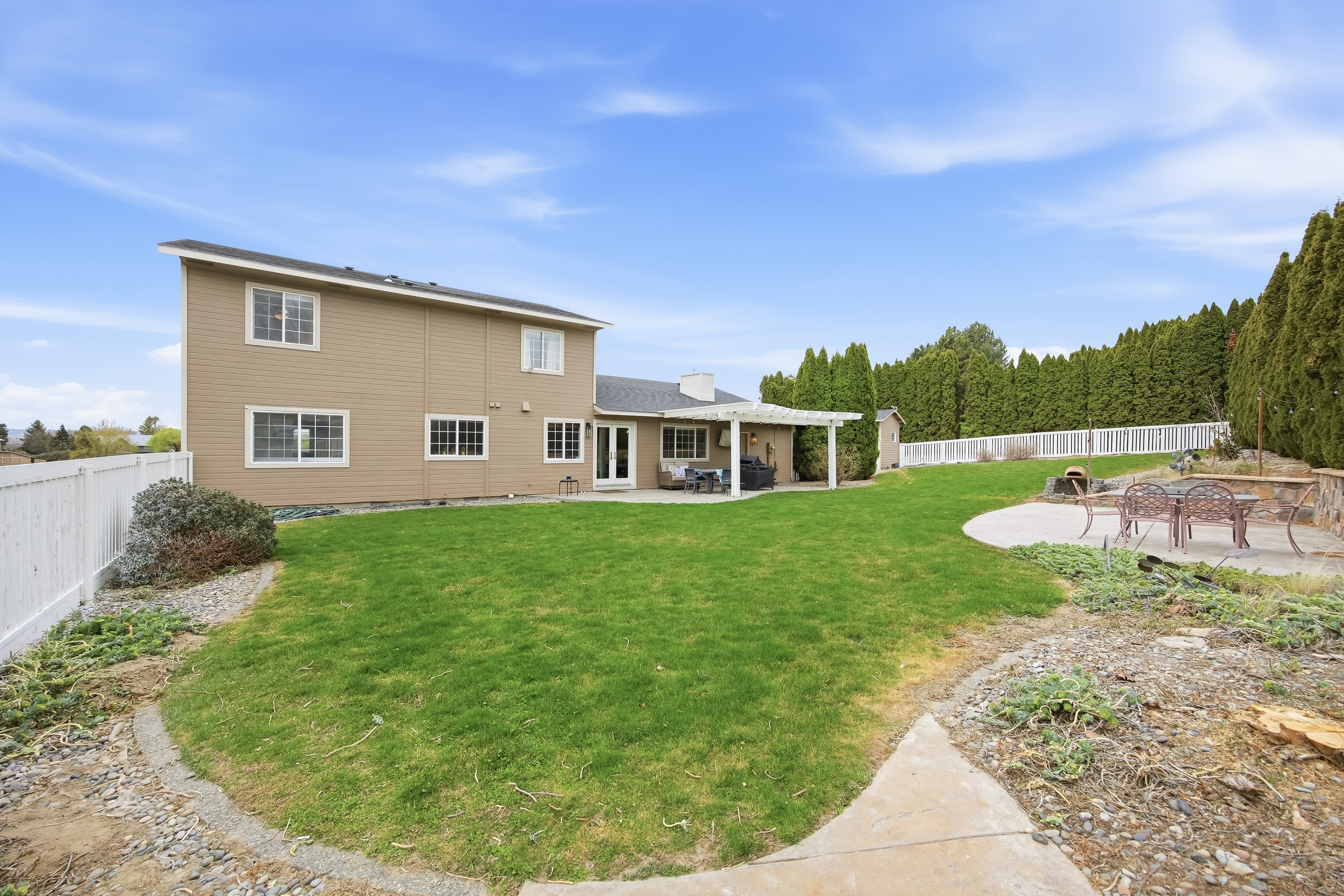  1 Acre Corner Lot W/ Territorial Views - 物件實景