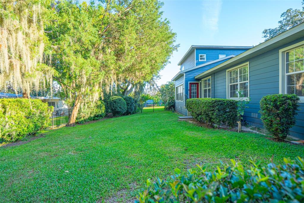 Howey In The Hills, Florida, 34737, United States, 3 Bedrooms Bedrooms, ,3 BathroomsBathrooms,Residential,For Sale,1975502