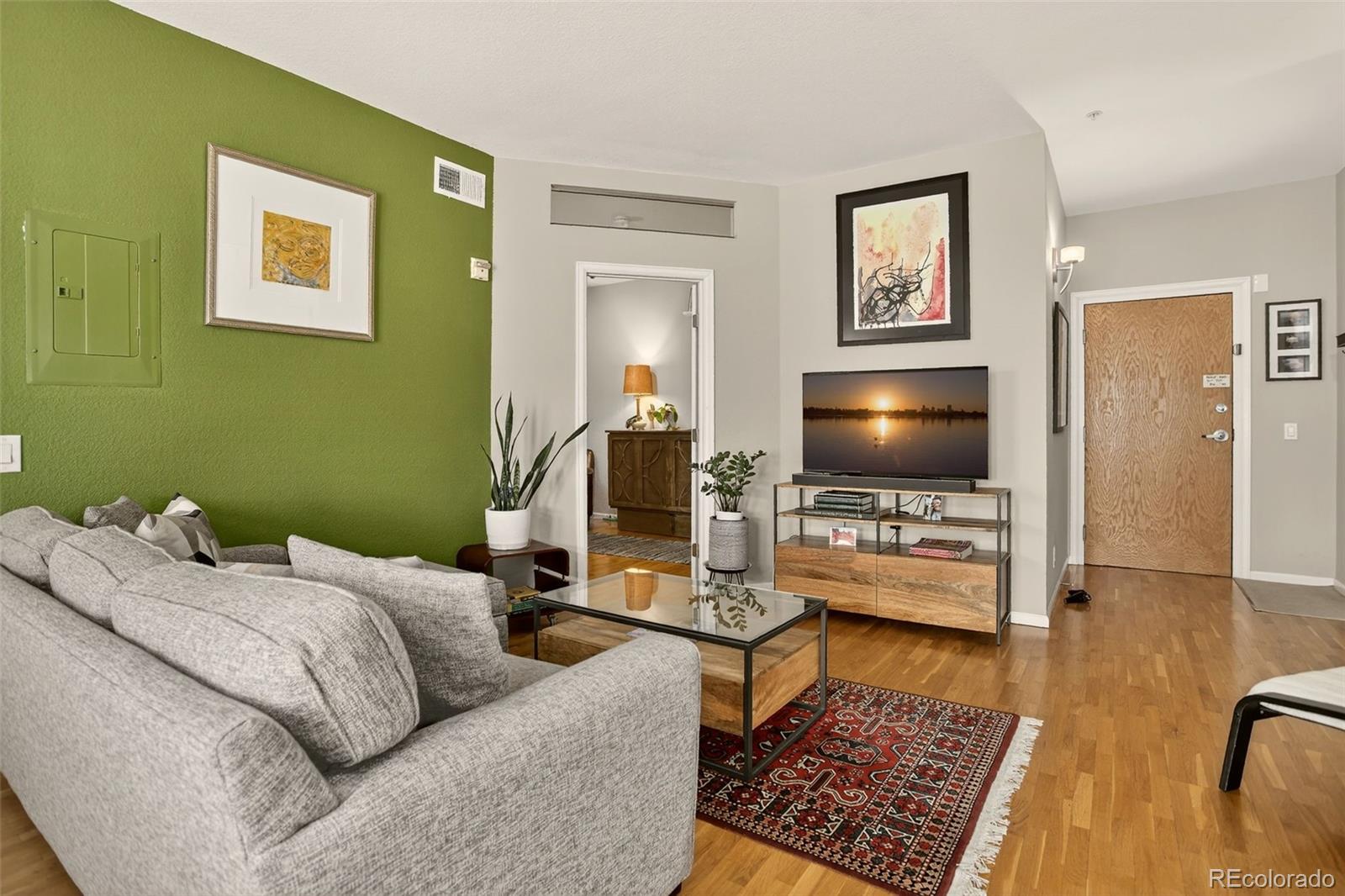 Denver, Colorado, 80218, United States, 2 Bedrooms Bedrooms, ,1 BathroomBathrooms,Residential,For Sale,1992053