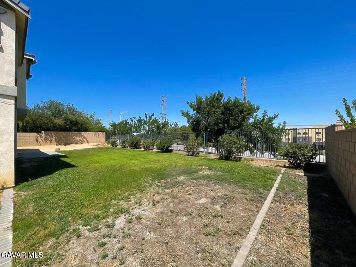 Palmdale, California, 93551, United States, 5 Bedrooms Bedrooms, ,3 BathroomsBathrooms,Residential,For Sale,2049343