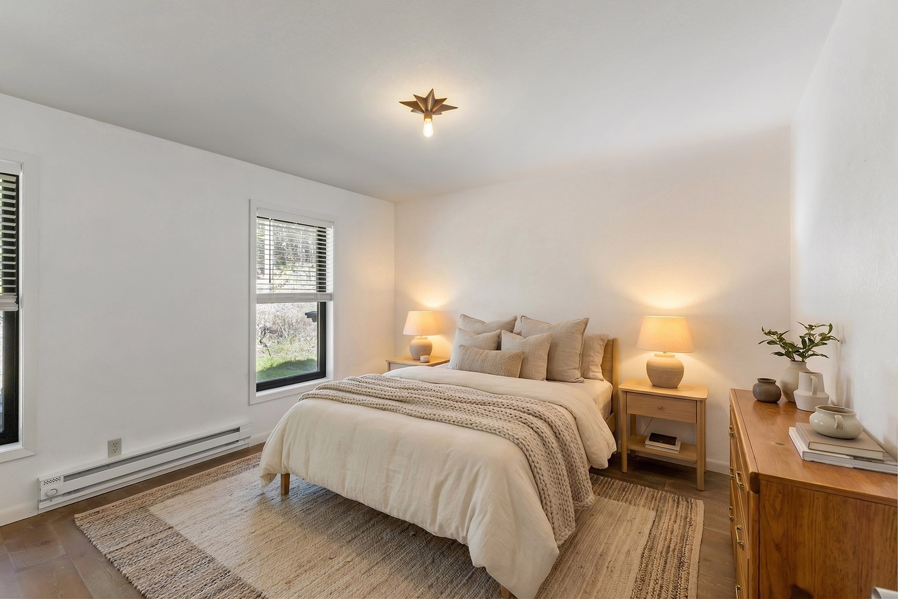  Cougar Estate Acreage - 物件實景