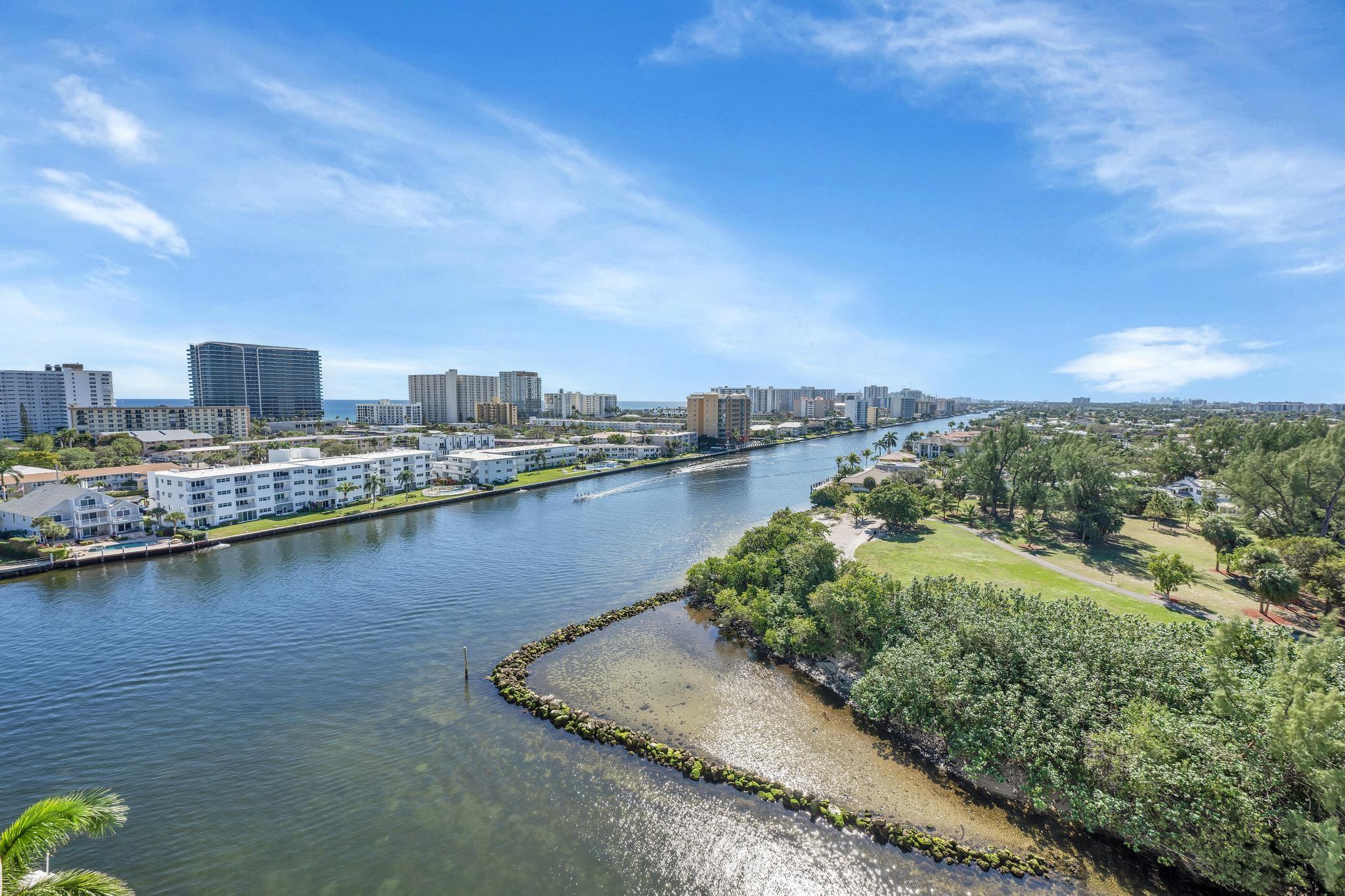 Pompano Beach, Florida, 33062, United States, 2 Bedrooms Bedrooms, ,3 BathroomsBathrooms,Residential,For Sale,1978279