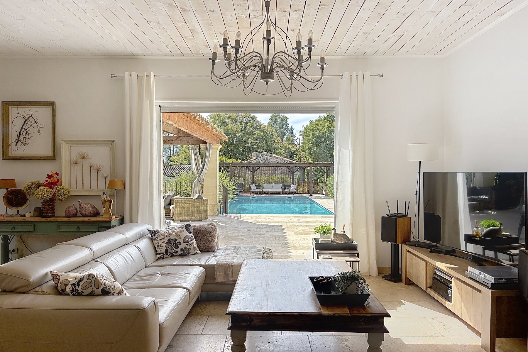  Close to the center of Uzes, Beautiful Contemporary Villa - 物件實景