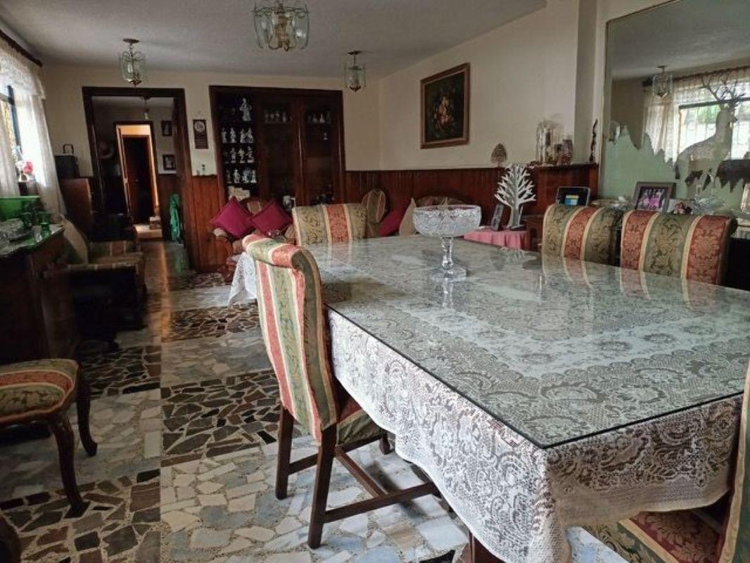 Av. Ju?rez, Atizapán de Zaragoza, Estado de México, 52900, Mexico, 8 Bedrooms Bedrooms, ,6 BathroomsBathrooms,Residential,For Sale,Av. Ju?rez,1624263