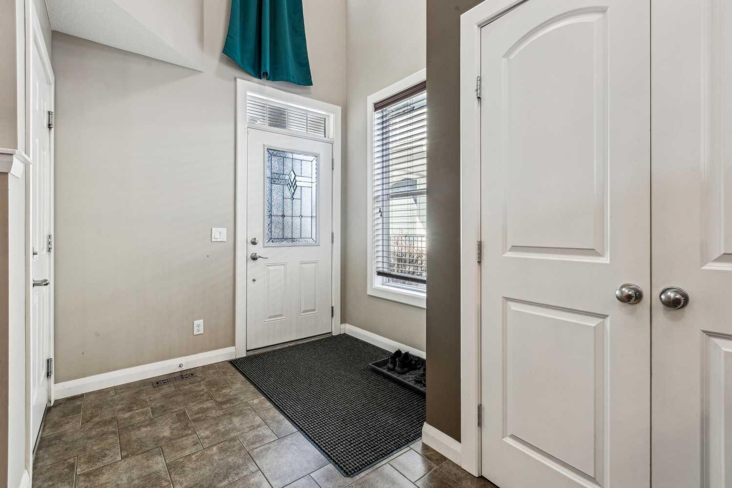 OKOTOKS, Alberta, T1S 0K1, CA, 4 Bedrooms Bedrooms, ,3 BathroomsBathrooms,Residential,For Sale,1948966