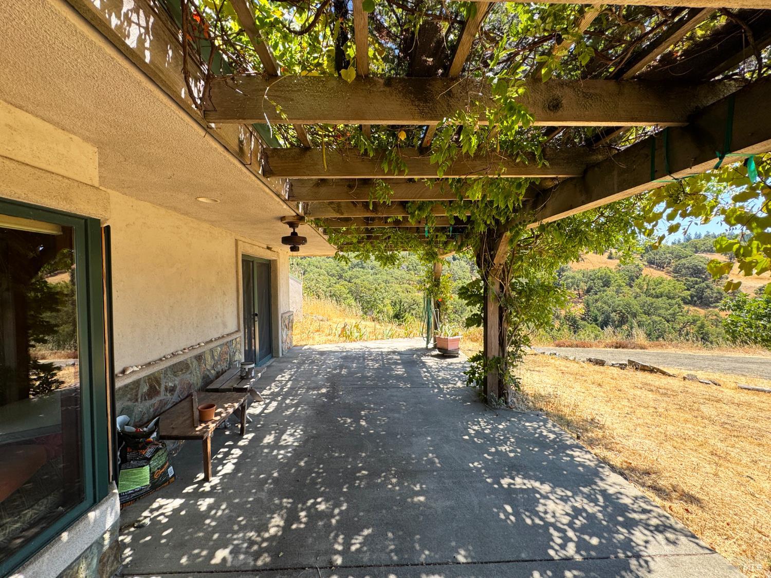 Garberville, California, 95542, United States, 3 Bedrooms Bedrooms, ,2 BathroomsBathrooms,Residential,For Sale,1914332