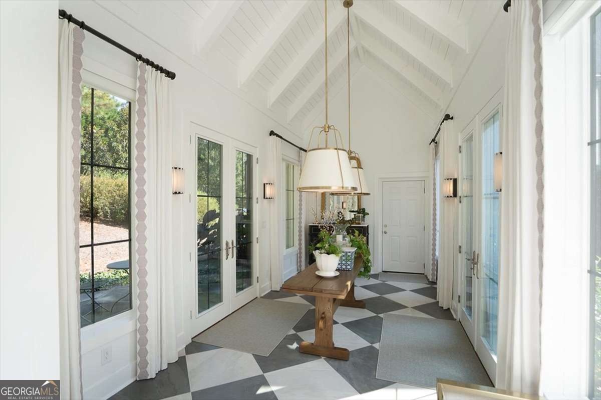 Statham, Georgia, 30666, United States, 6 Bedrooms Bedrooms, ,7 BathroomsBathrooms,Residential,For Sale,1991393