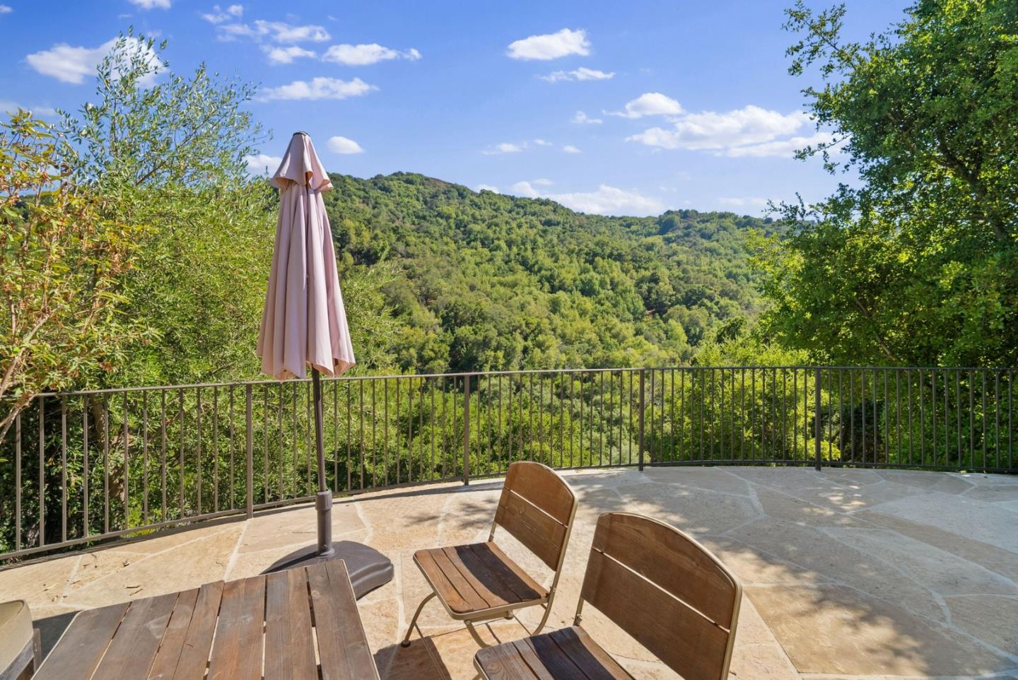 Los Gatos, California, 95032, United States, 4 Bedrooms Bedrooms, ,4 BathroomsBathrooms,Residential,For Sale,1918329
