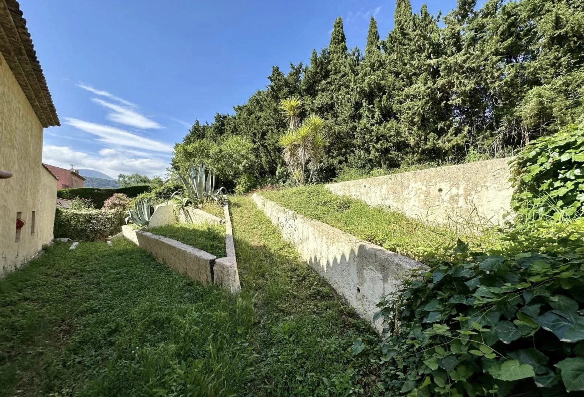 La Colle-sur-Loup, Provence-Alpes-Côte d’Azur, 06480, FR, 4 Bedrooms Bedrooms, ,Residential,For Sale,1768455