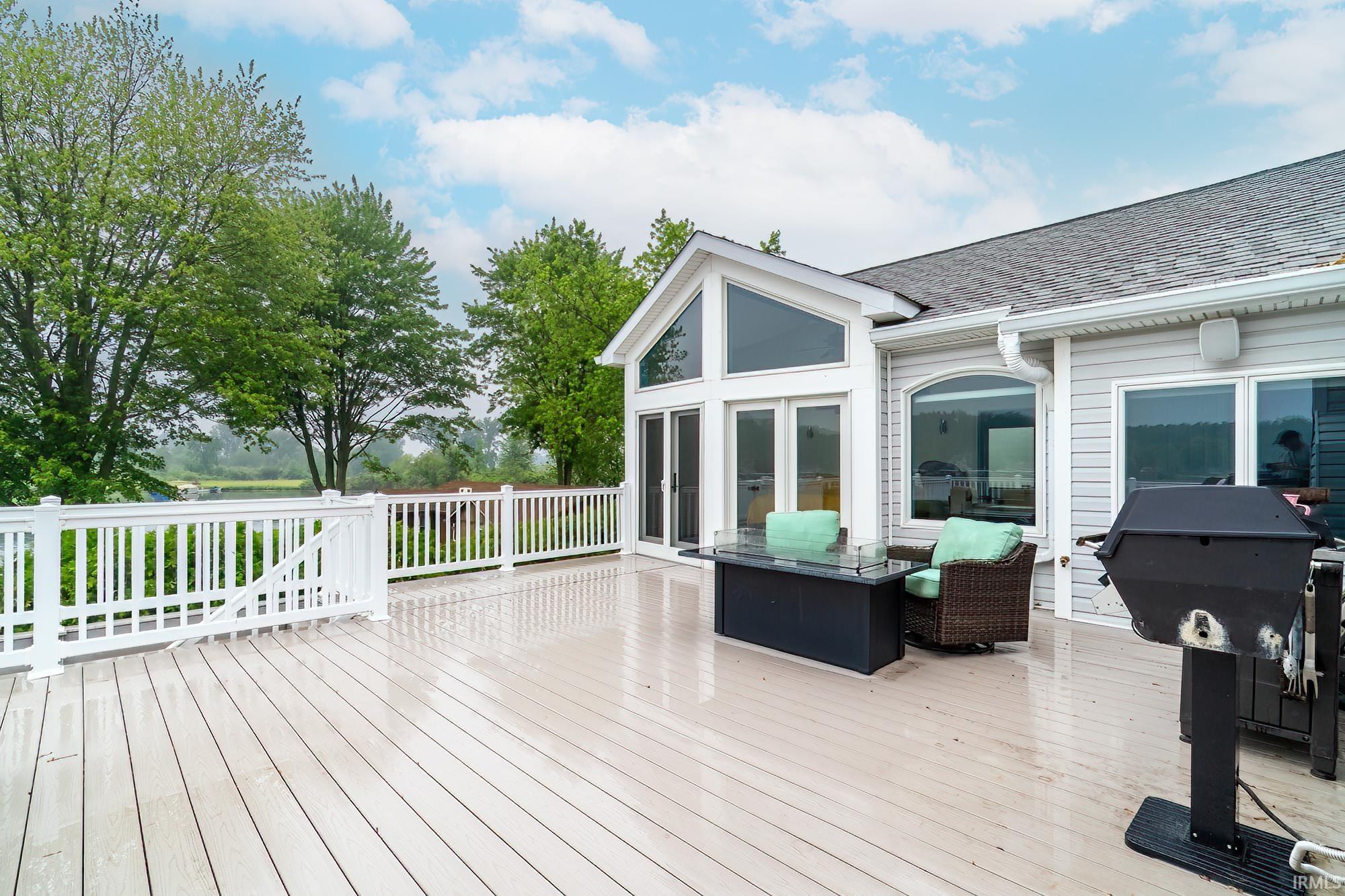 Fremont, Indiana, 46737, United States, 3 Bedrooms Bedrooms, ,3 BathroomsBathrooms,Residential,For Sale,1980112