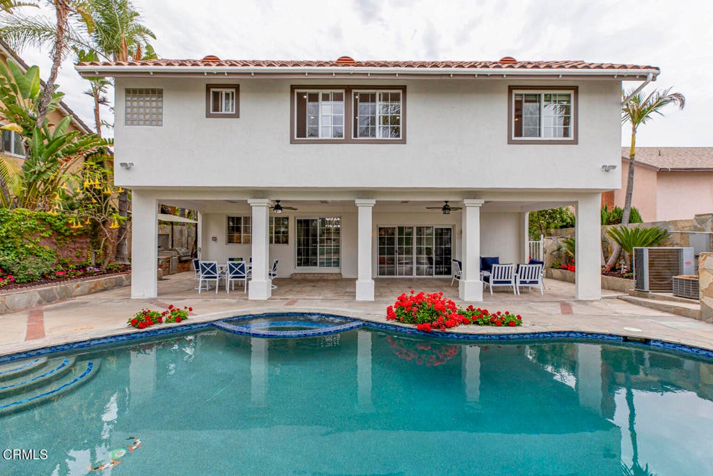 Los Angeles, California, 91352, United States, 5 Bedrooms Bedrooms, ,5 BathroomsBathrooms,Residential,For Sale,1941617