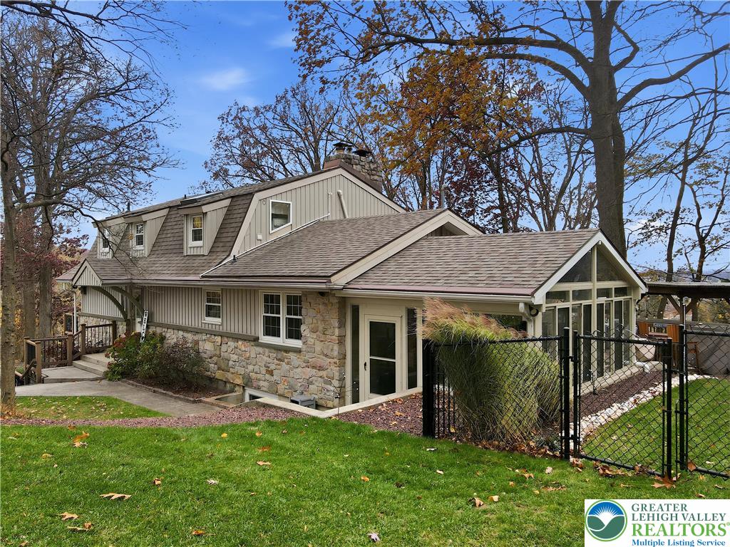 Allentown City, Pennsylvania, 18103, United States, 3 Bedrooms Bedrooms, ,2 BathroomsBathrooms,Residential,For Sale,1993437