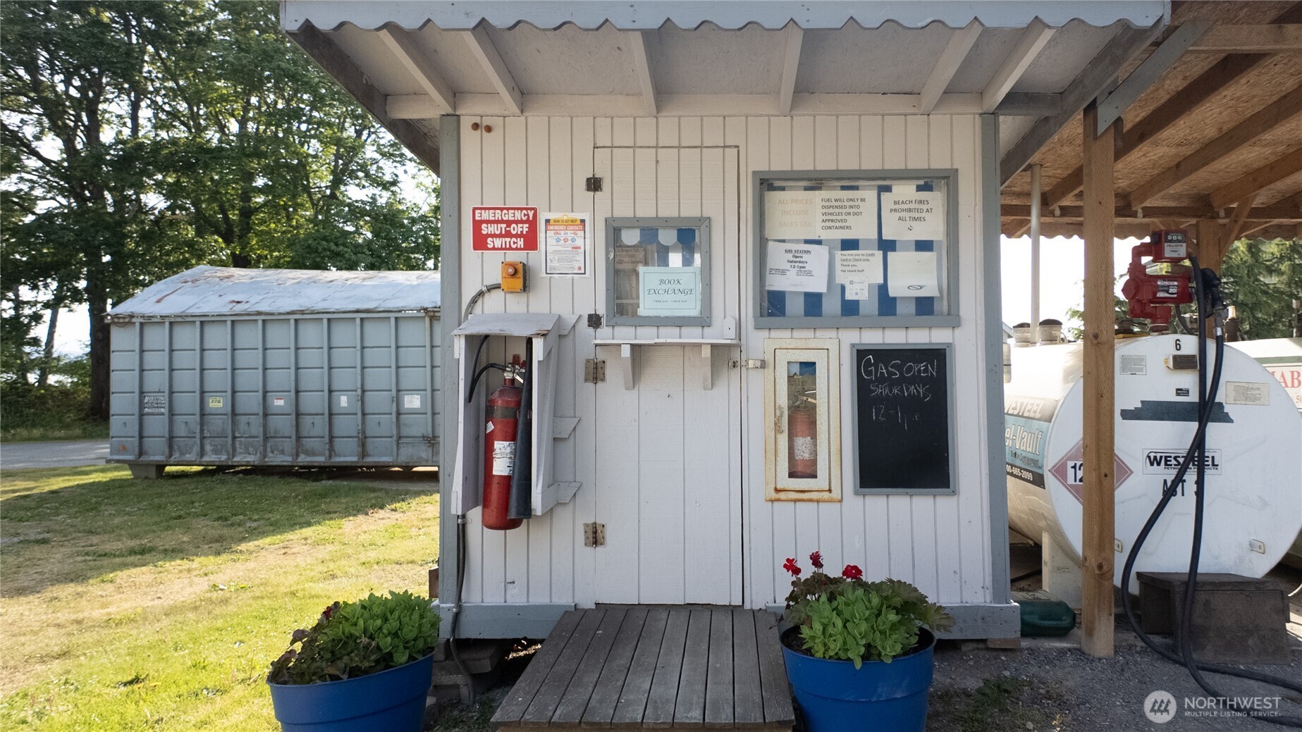 Hat Island, Washington, 98206, United States, 3 Bedrooms Bedrooms, ,1 BathroomBathrooms,Residential,For Sale,1974071