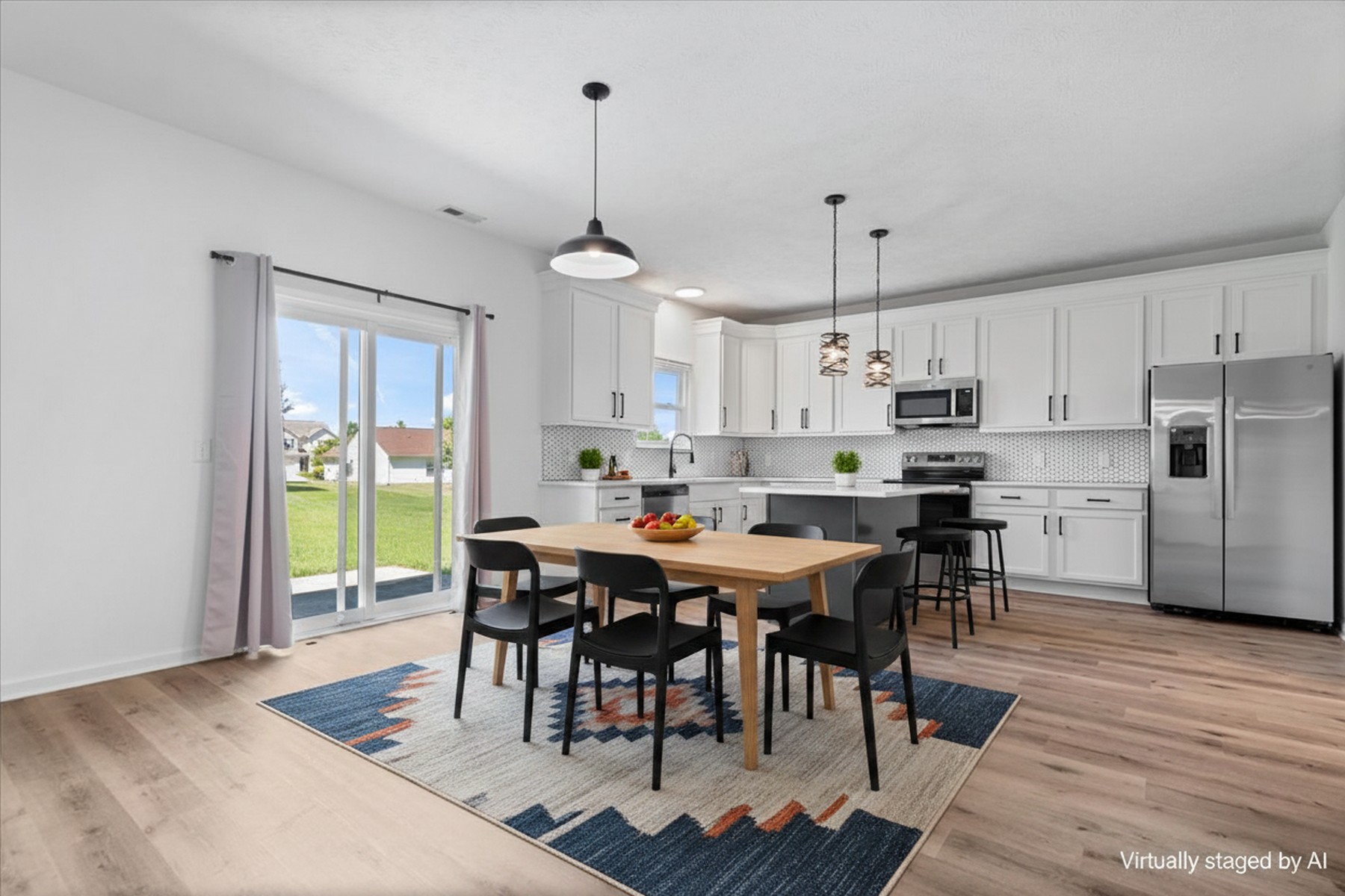  Completely Remodeled Four Bedroom Home on Oversized Lot - 物件實景