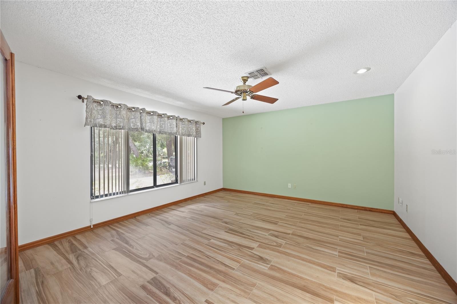 SANFORD, Florida, 32771, United States, 3 Bedrooms Bedrooms, ,2 BathroomsBathrooms,Residential,For Sale,1924466