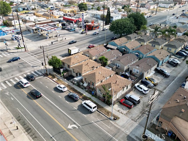 Los Angeles, California, 90047, United States, 8 Bedrooms Bedrooms, ,Residential,For Sale,1865127
