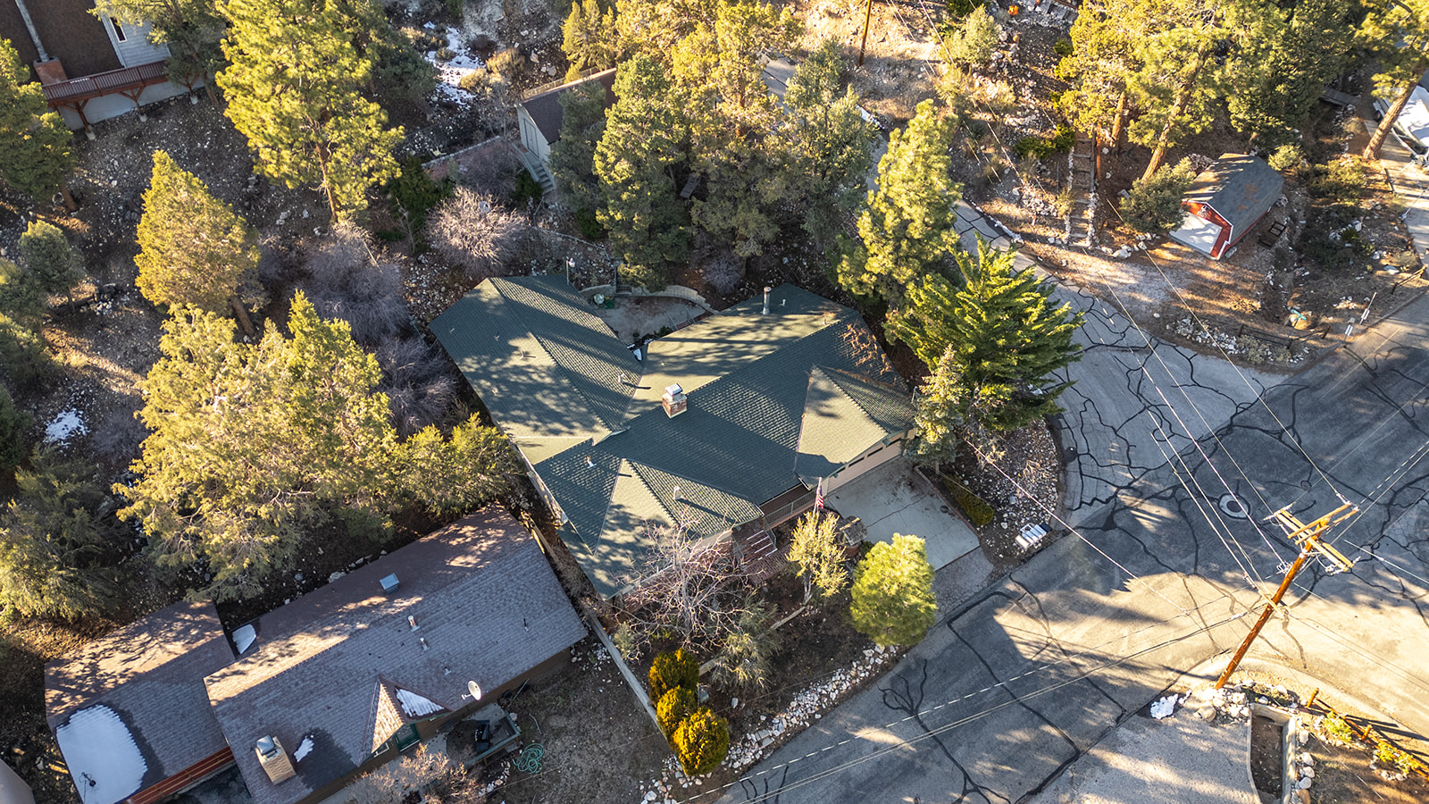 Big Bear City, California, 92314, United States, 4 Bedrooms Bedrooms, ,3 BathroomsBathrooms,Residential,For Sale,2000367