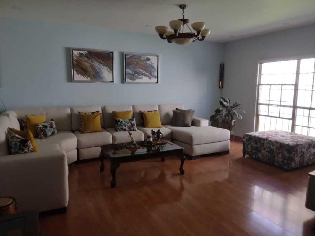 BLVD. LOS GRANDES PINTORES, Torreón, Coahuila de Zaragoza, 27018, Mexico, 3 Bedrooms Bedrooms, ,2 BathroomsBathrooms,Residential,For Sale,BLVD. LOS GRANDES PINTORES,1613654