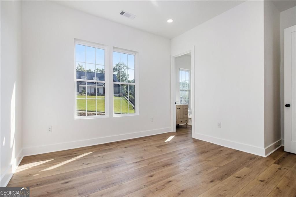 Dawsonville, Georgia, 30534, United States, 5 Bedrooms Bedrooms, ,7 BathroomsBathrooms,Residential,For Sale,1952234