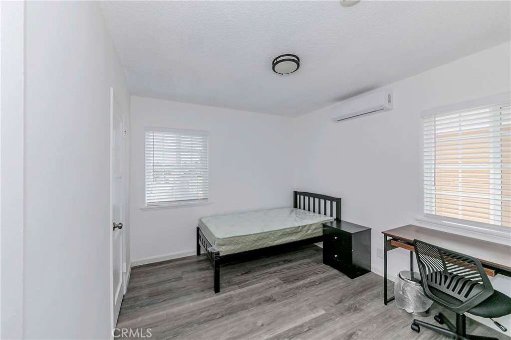 Los Angeles, California, 90007, United States, ,Residential,For Sale,1984452