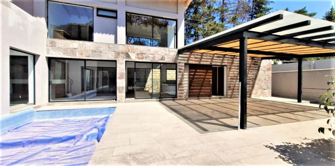 Valle de Bravo, Estado de México, 51200, Mexico, 3 Bedrooms Bedrooms, ,4 BathroomsBathrooms,Residential,For Sale,1739246