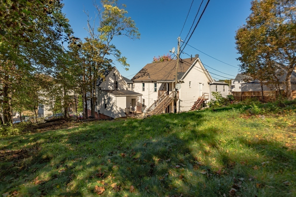 Worcester, Massachusetts, 01604, United States, 8 Bedrooms Bedrooms, ,4 BathroomsBathrooms,Residential,For Sale,1981131