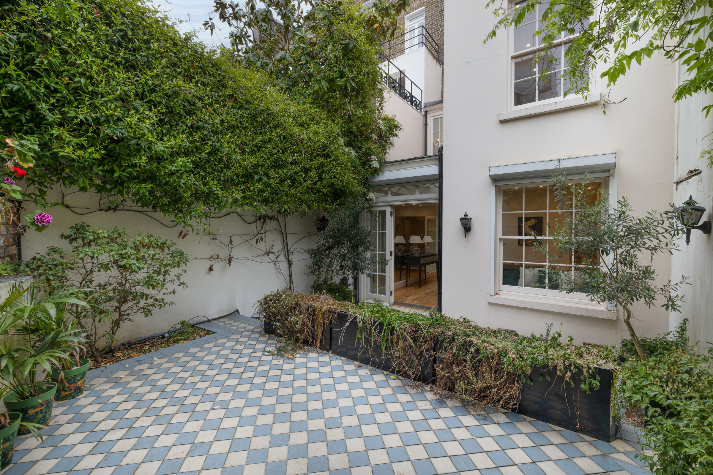  Beautiful Belgravia Corner House with Garden and Roof Terrace - 物件實景