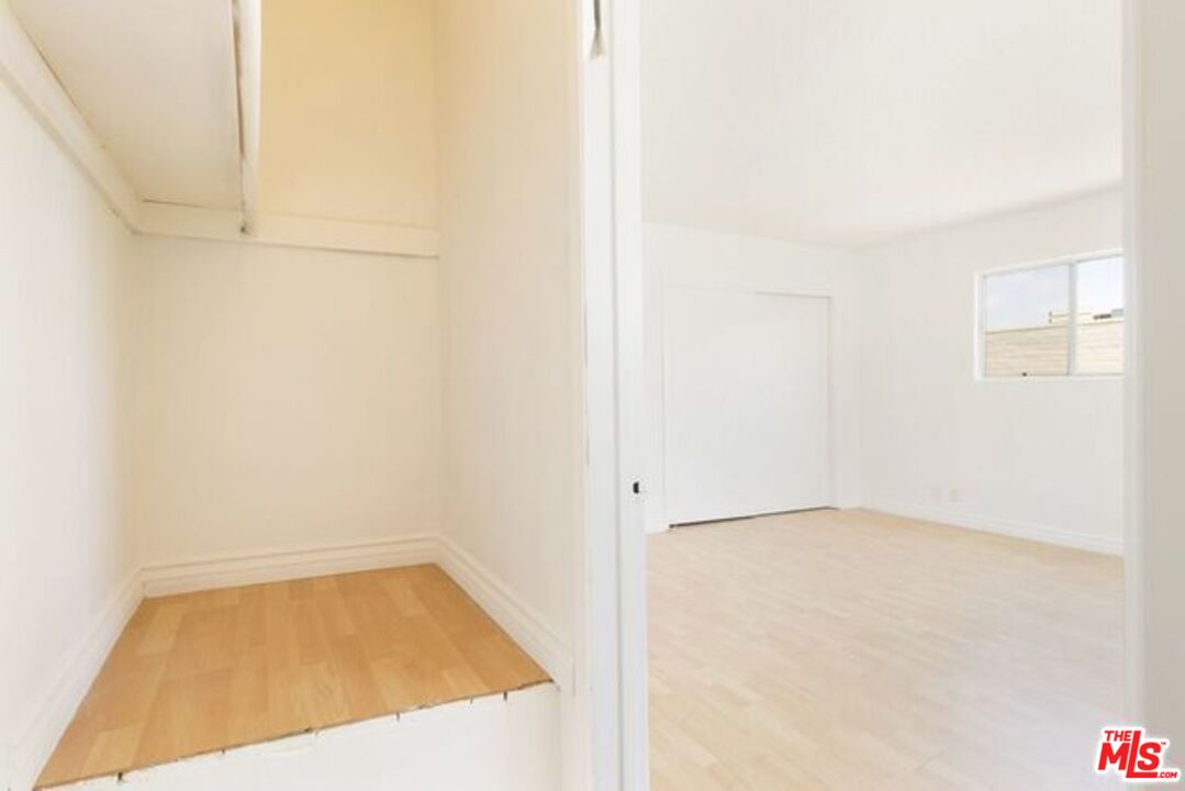 Santa Monica, California, 90405, United States, 14 Bedrooms Bedrooms, ,Residential,For Sale,2003073