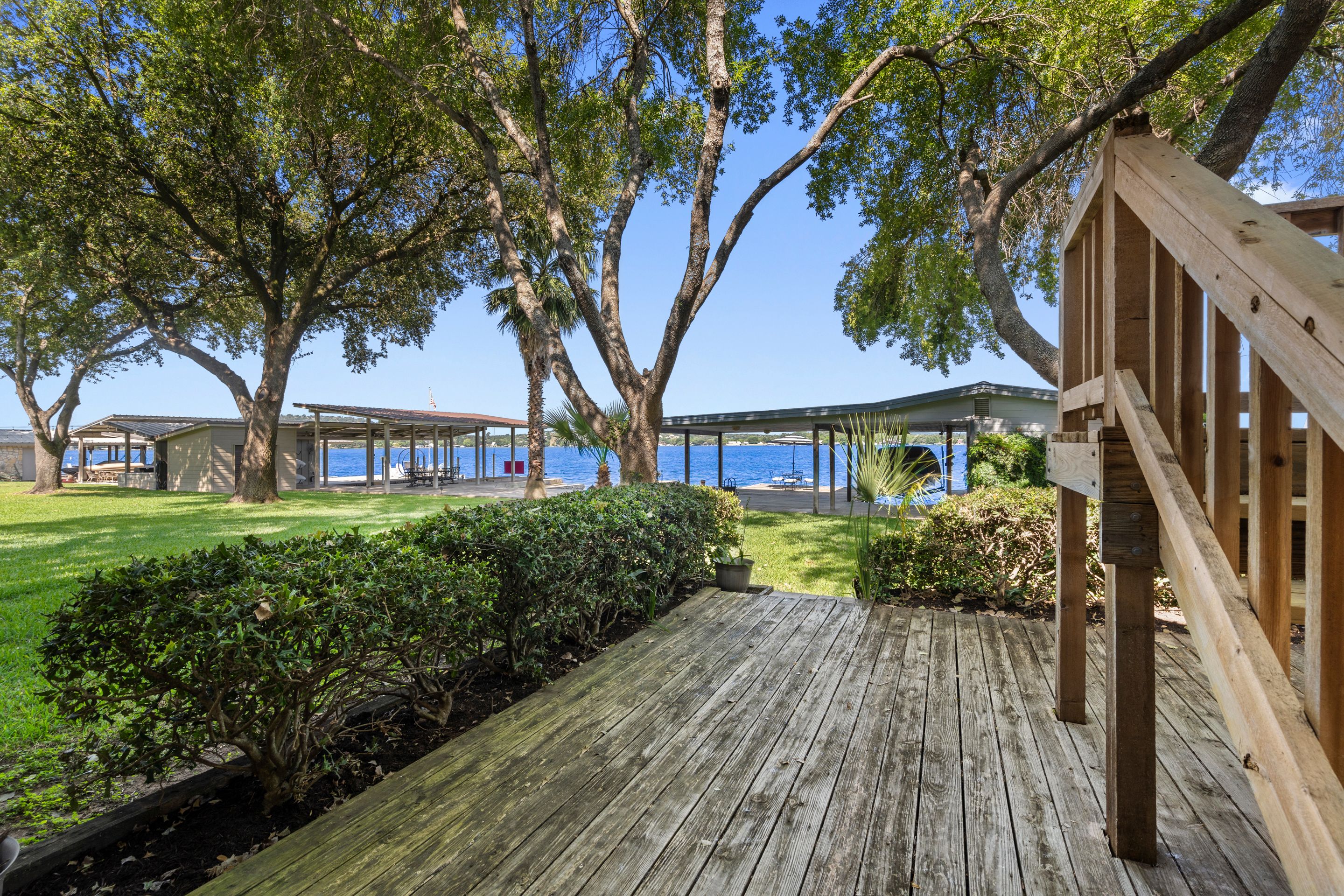  132 Web Isle // on Lake LBJ // Granite Shoals - 物件實景