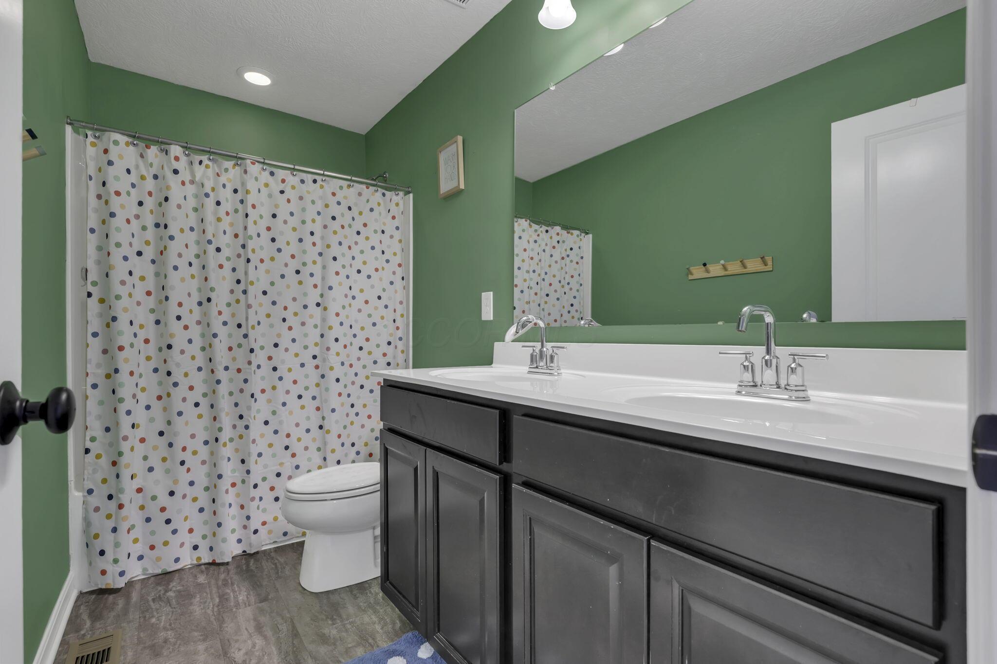 Westerville, Ohio, 43081, United States, 4 Bedrooms Bedrooms, ,3 BathroomsBathrooms,Residential,For Sale,1948100
