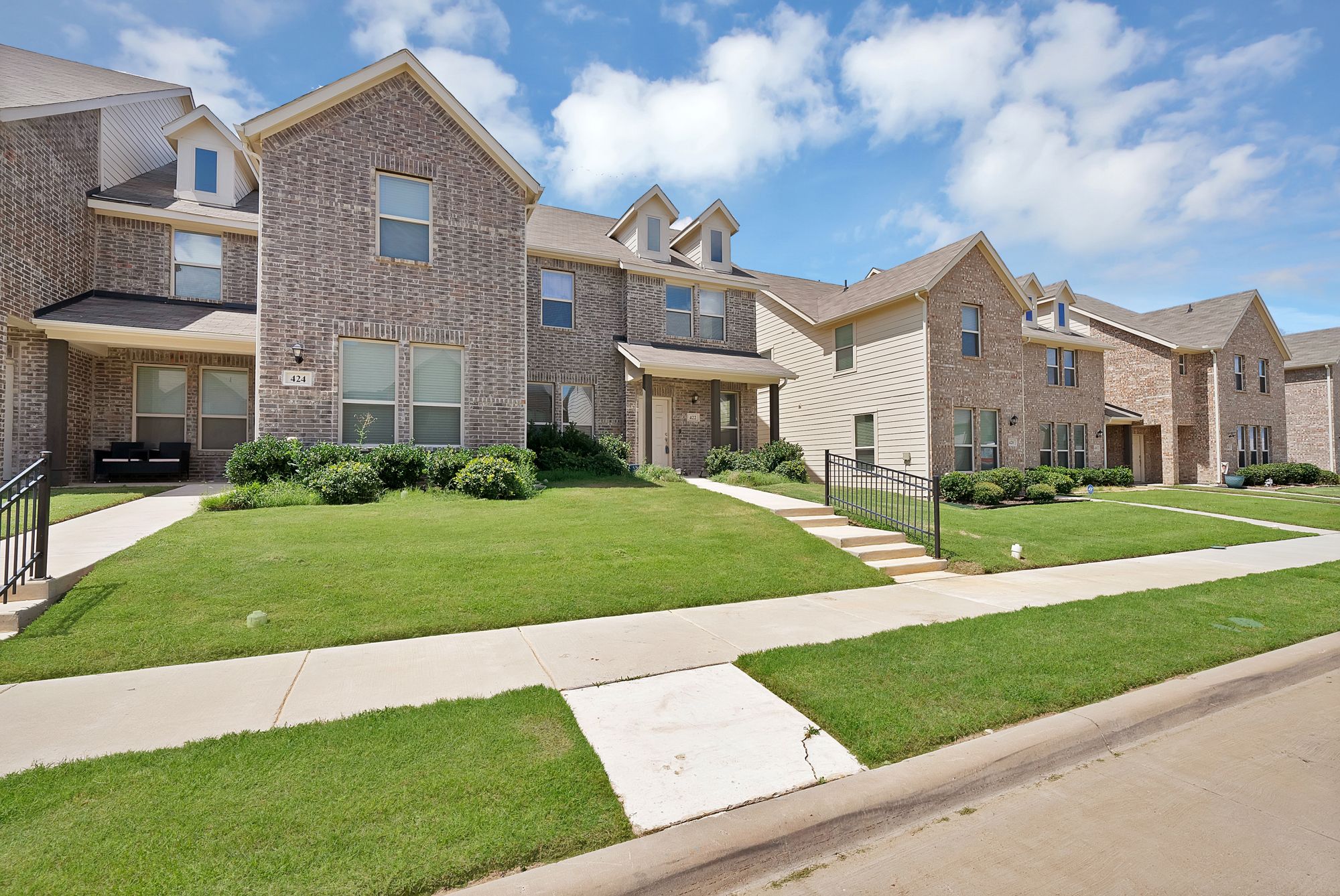  422 Milverton Drive, Fort Worth, TX, 76036 - 物件實景