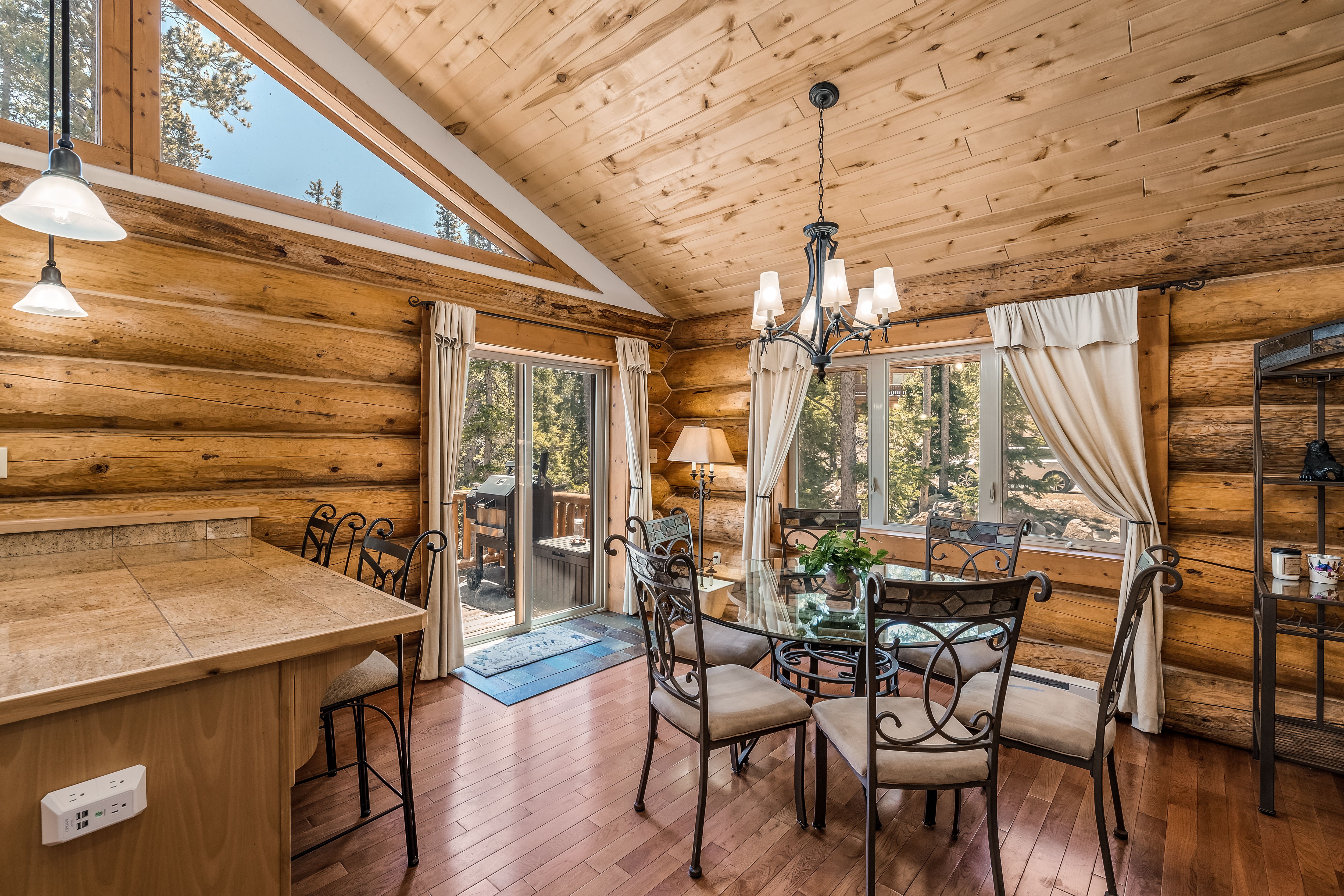  Handcrafted Swedish cope log home - 物件實景